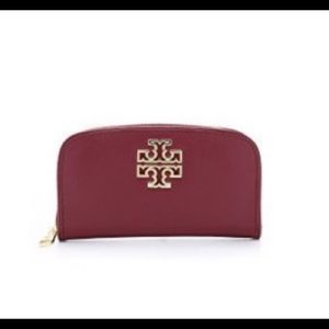 *** TORY BURCH** BRITTEN CONTINENTAL WALLET
